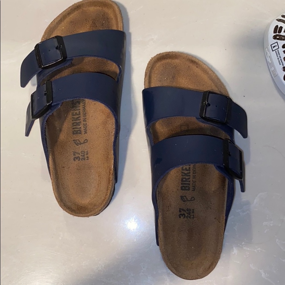 Women’s navy blue Birkenstock’s!